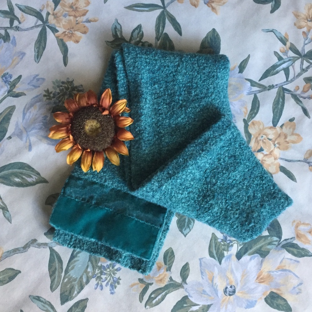 Soft & Stretchy Thick Blue Scarf w/ Velvet Accents